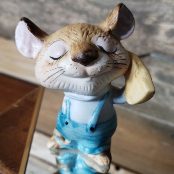 Homco Field Mouse with Cheese - Home Interiors - Picture 1 of 6